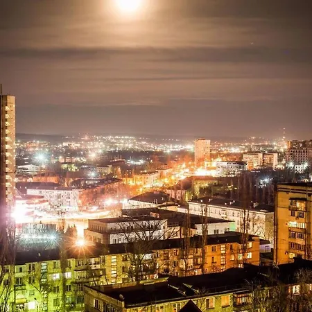 Enjoy Panoramic City Views- 2 Min To Main Street Chisinau Exterior photo