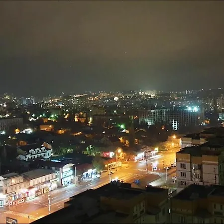 Enjoy Panoramic City Views- 2 Min To Main Street Chisinau Exterior photo